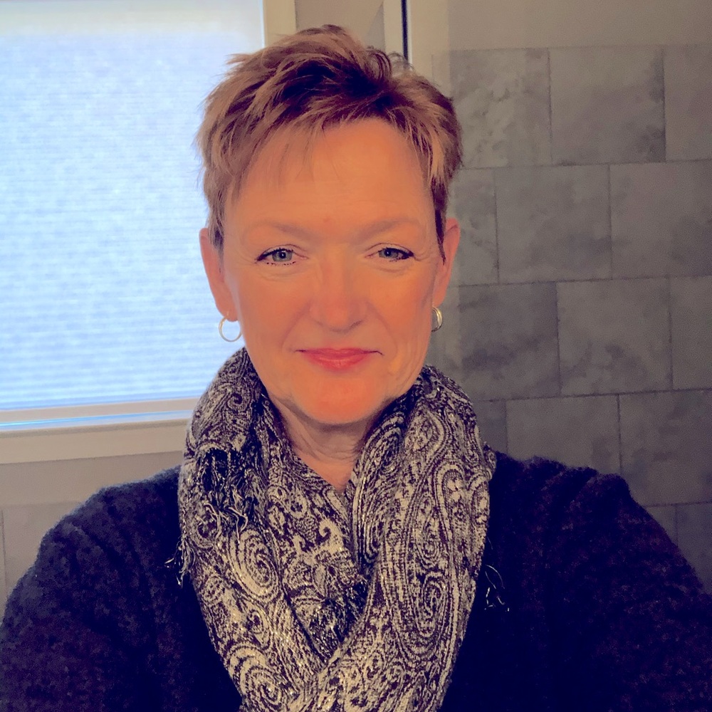 Meet your Posher, Brenda